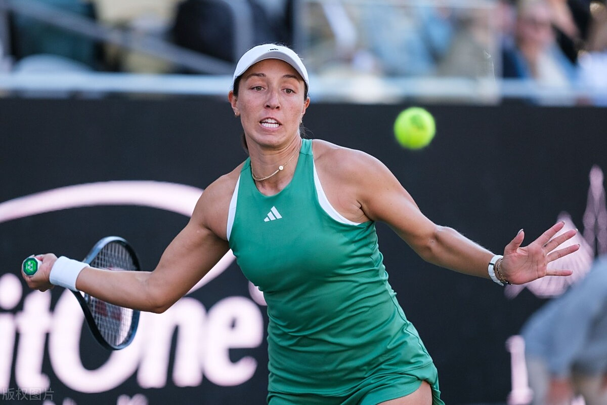 关于阿扎伦卡在公牛比赛中连败,败北引发热议!的信息 关于阿扎伦卡在公牛比赛中连败,败北引发热议!的信息