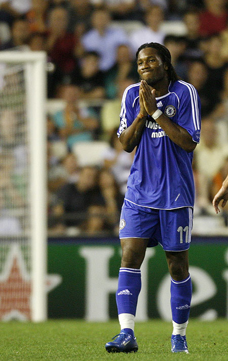 包含加时末段瓦伦西亚备战NBA总决赛，外线爆发细节曝光，气氛紧张，医务组通报恢复的词条