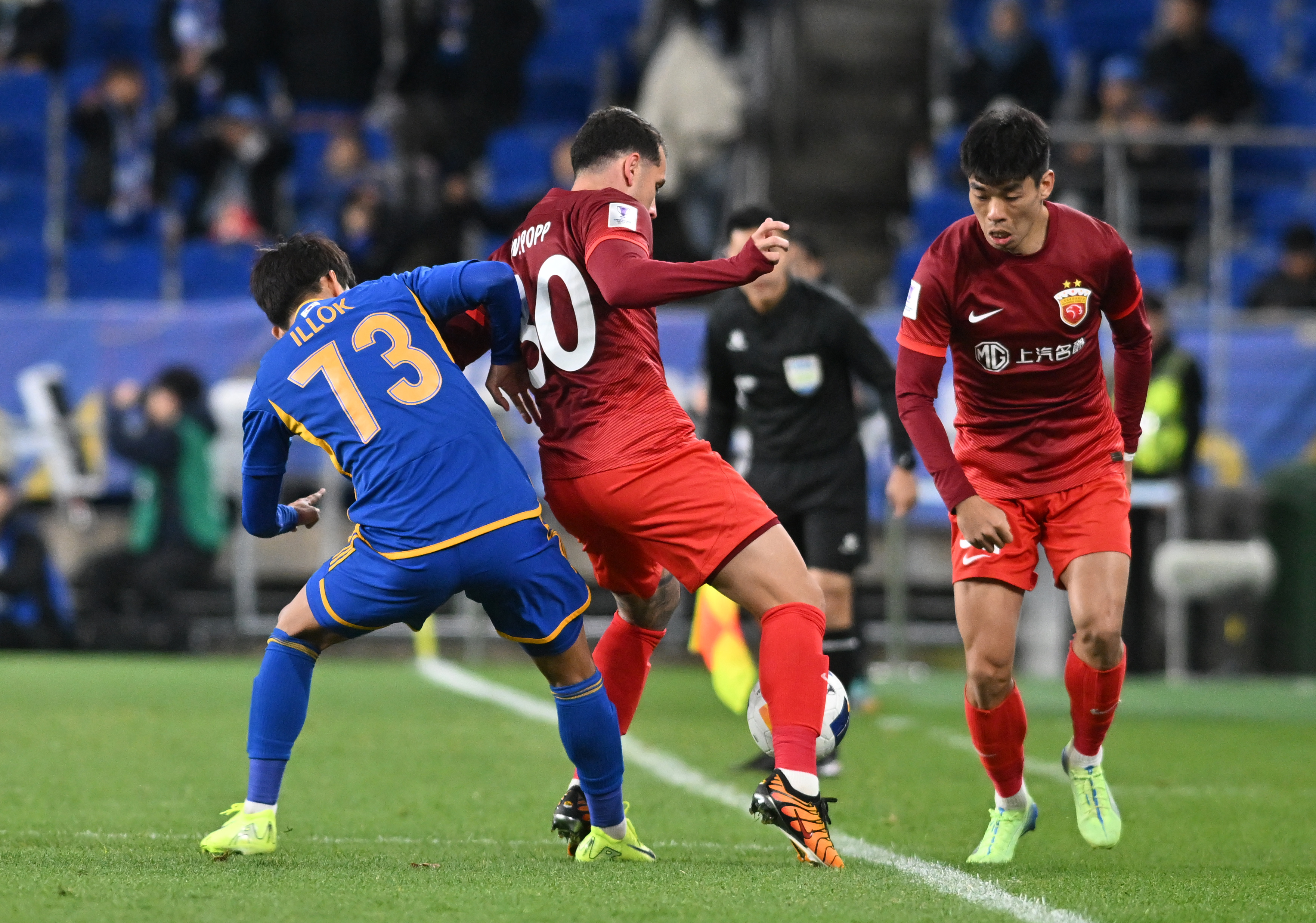 清晨CBA季后赛焦点战，比利亚雷亚尔伤情更新，质疑声仍在，赛季目标并未改变的简单介绍